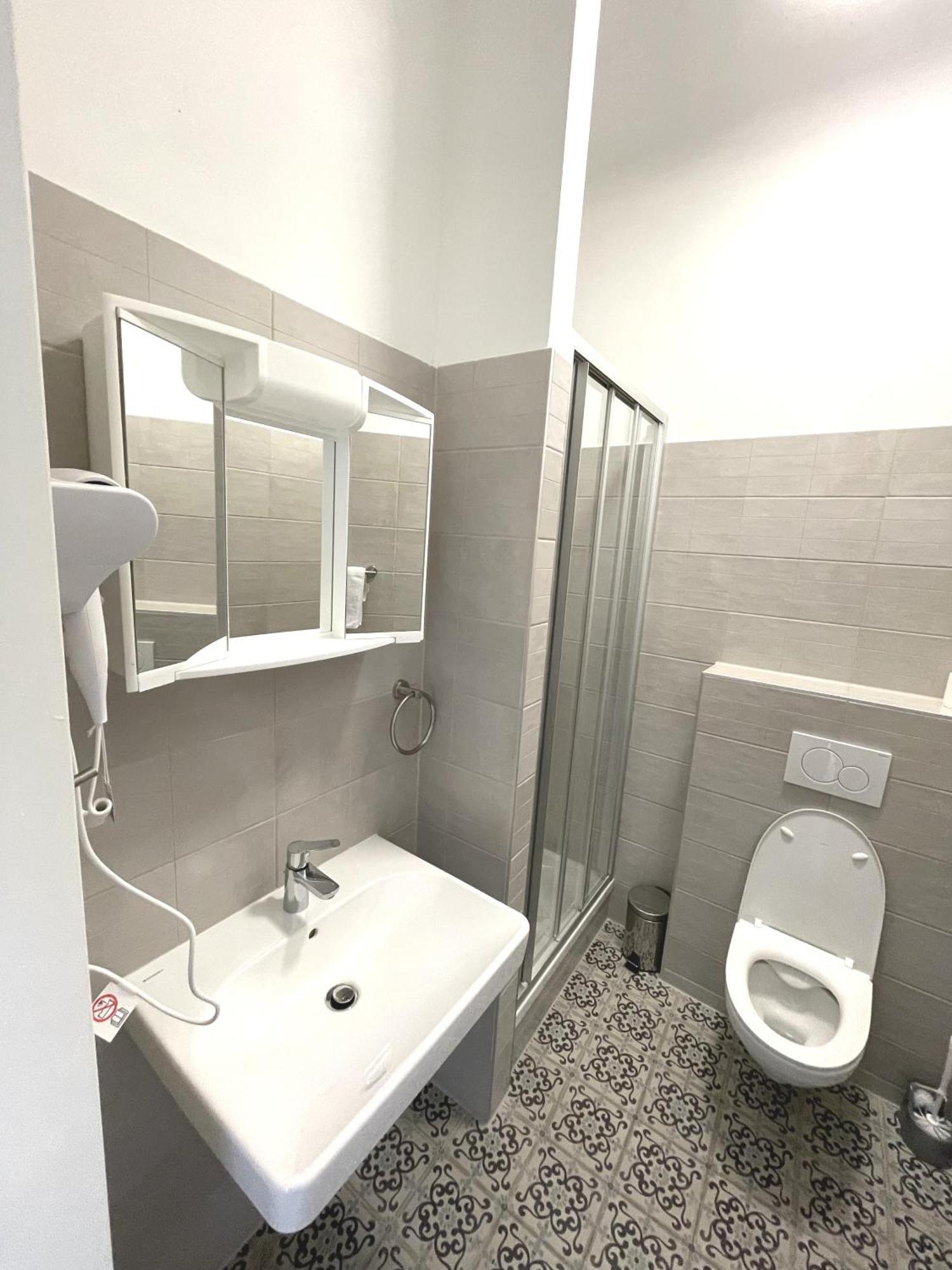 Hotel Viktoria Βιέννη Δωμάτιο φωτογραφία