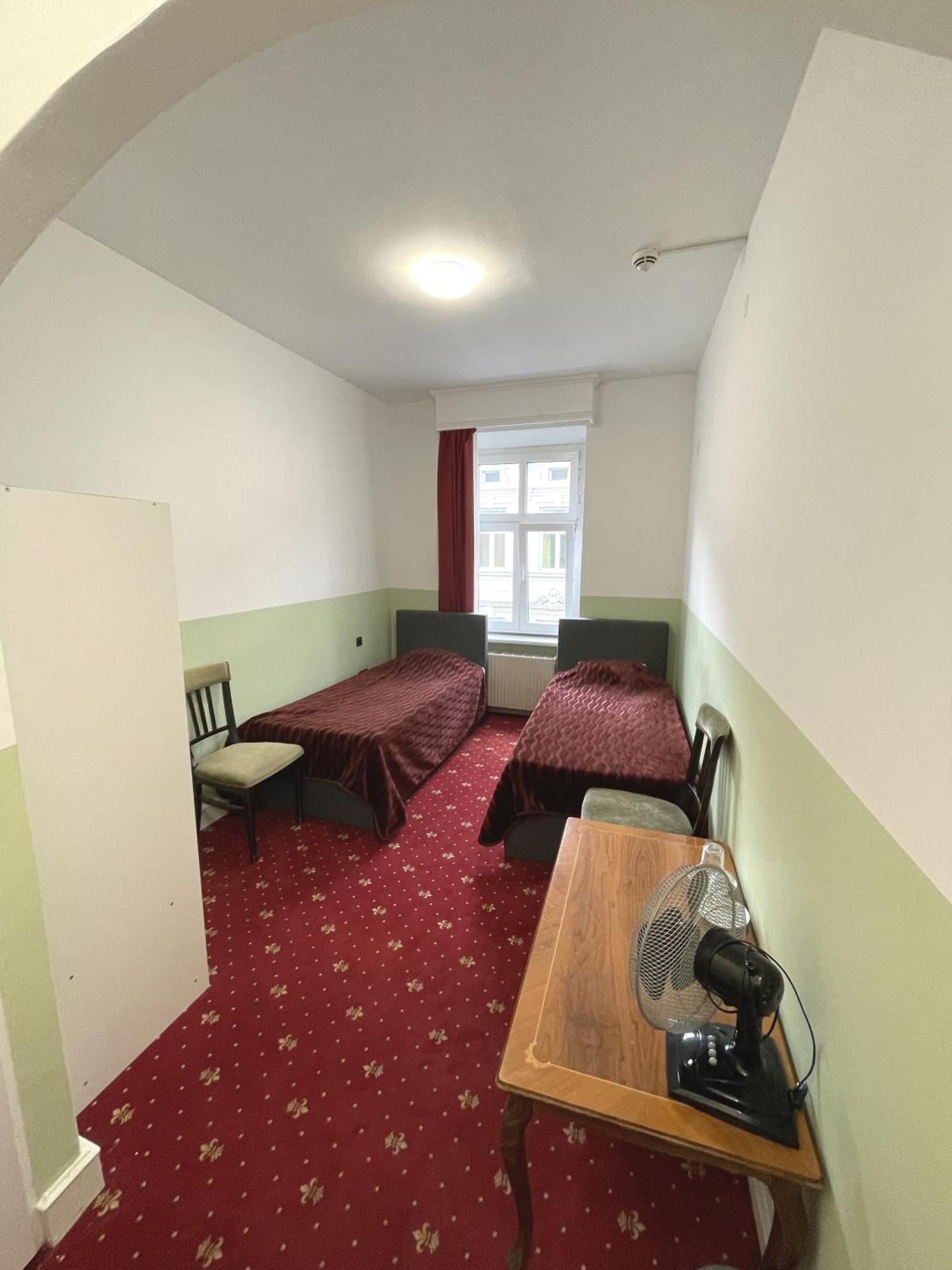 Hotel Viktoria Βιέννη Εξωτερικό φωτογραφία