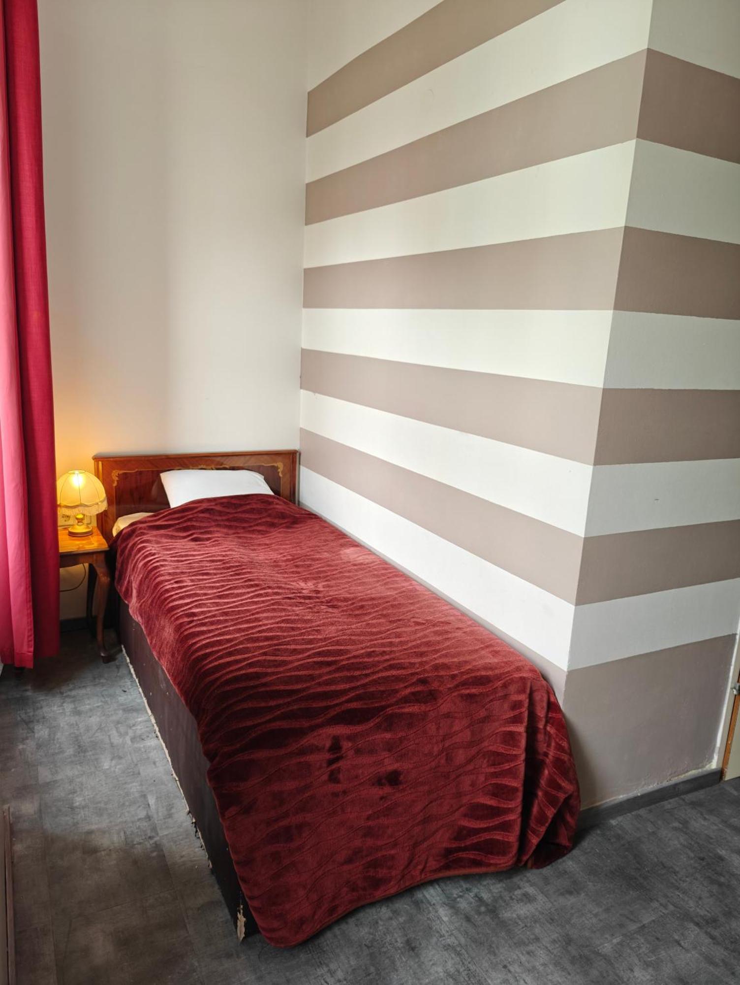 Hotel Viktoria Βιέννη Εξωτερικό φωτογραφία